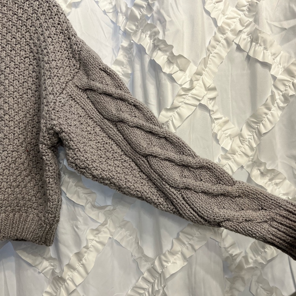 NWT - Free People Bonfire Cable Knit Cardi in Stone (Grey) - Picture 10 of 12